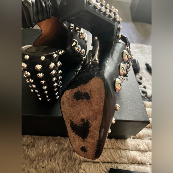 Make Me an Offer - Alexander Wang - Embellished Leather Ellery Heels - Picture 14 of 15